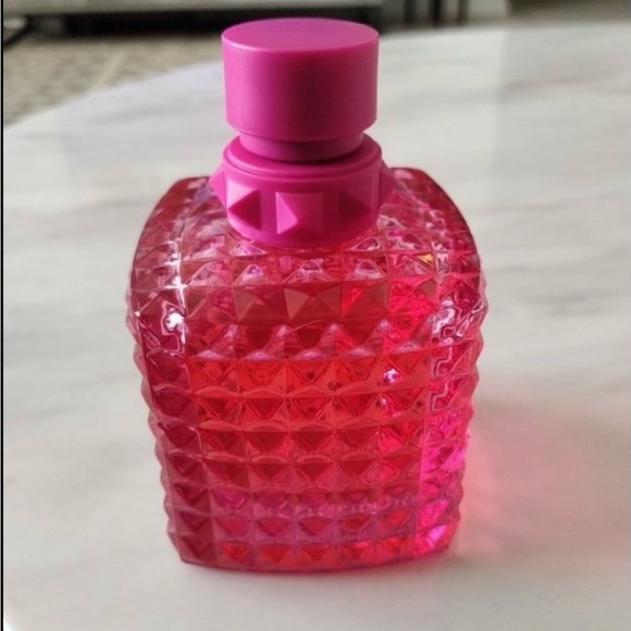 Valentino Donna Born In Roma - Picture 4 of 6